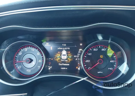 2015 Dodge Charger Sxt z USA, uszkodzony, nr VIN 2C3CDXHG8FH832271